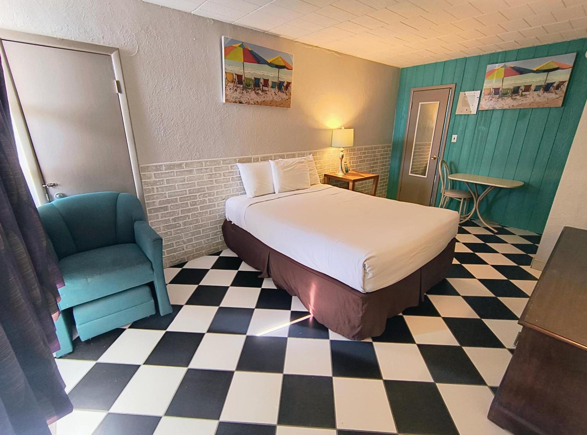 Monaco Motel - Wildwood Beach & Boardwalk Exterior photo